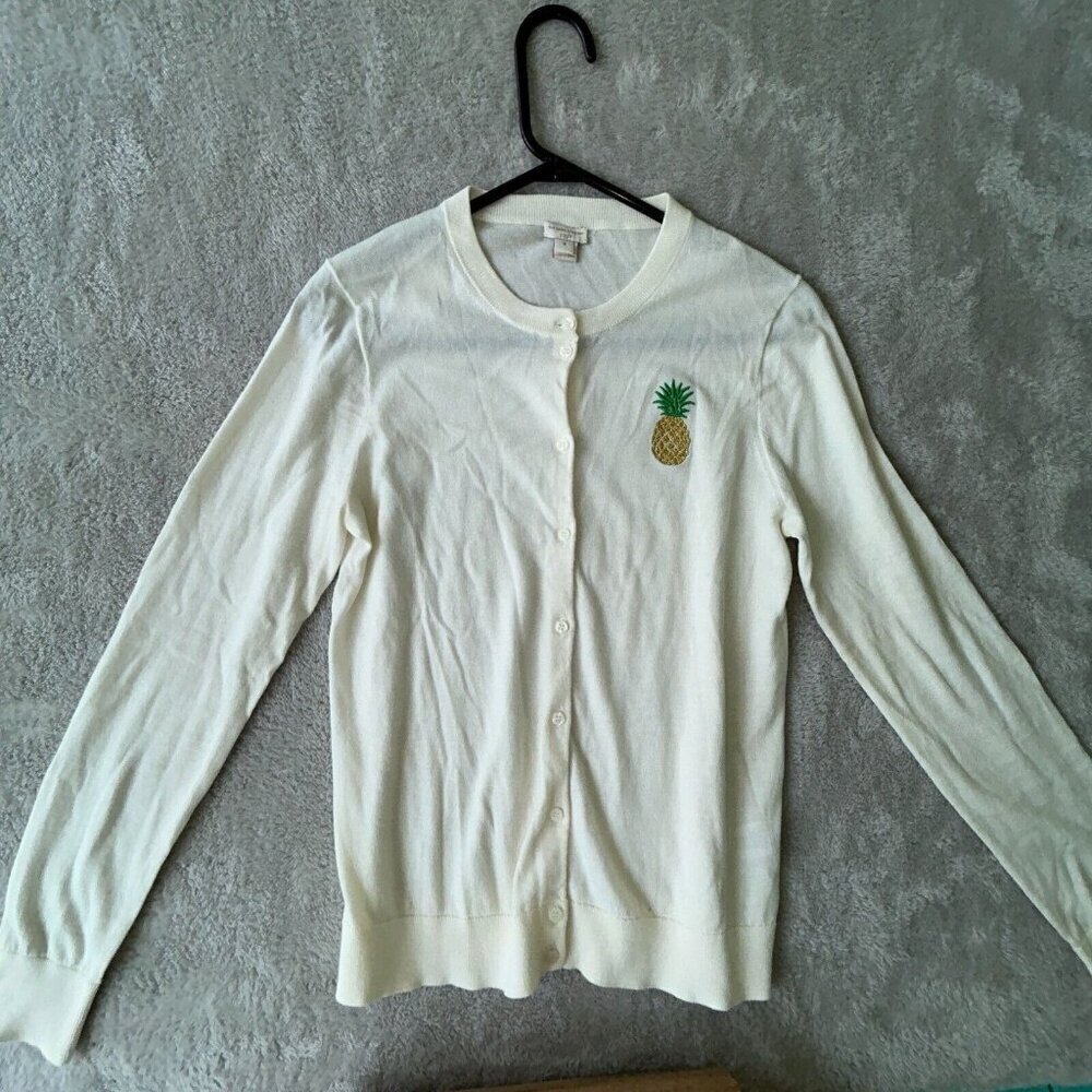 J Crew The Caryn Cardigan Sweater Ivory with Embroidered Pineapple Size Medium